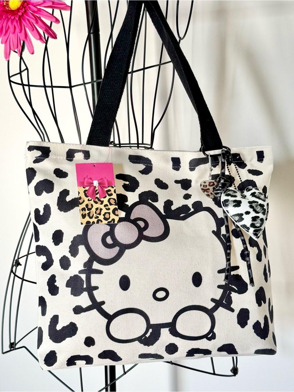 New Hello Kitty Cat Zippered Shopping Bag Purse Tote w/ Heart Charm - 14.5”
